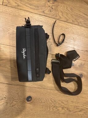 Rapha Explore Bar Bag 2L Black